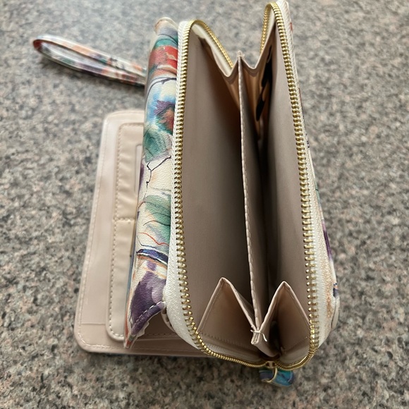 NWOT Mundi My Big Fat Wallet Wristlet - Picture 7 of 8